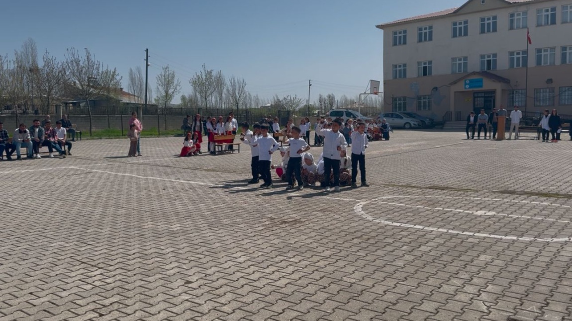 OKULUMUZDA 23 NİSAN 